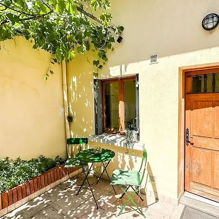 Colorful Vegetal Tiny House Paris